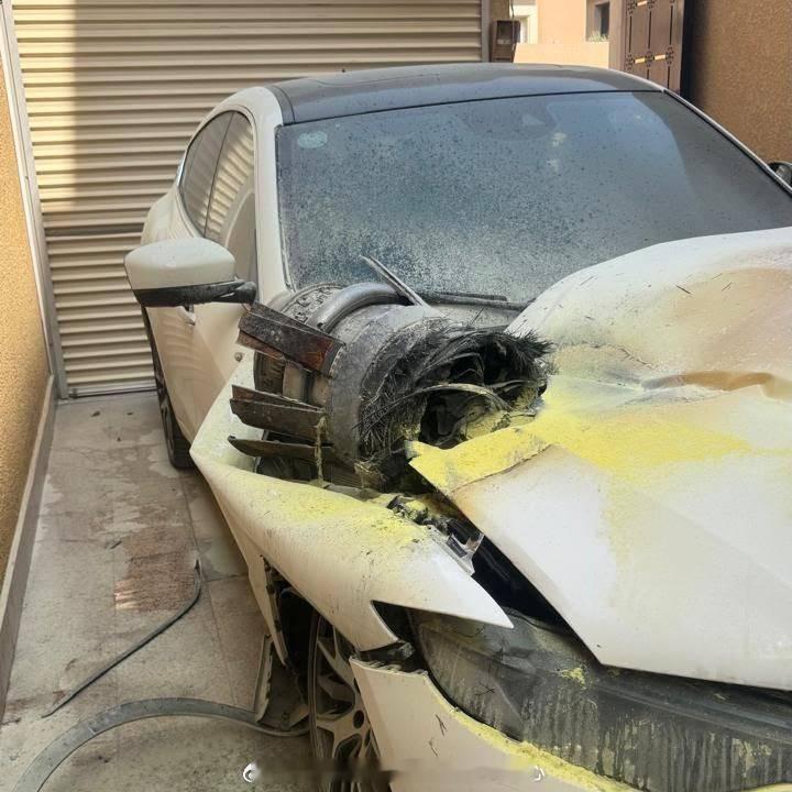 【沙特报告导弹飞向麦加和麦地那，胡塞声称发动七次袭击】胡塞武装10月24日声称对沙特机场、石油设施和空军基地发动七次导弹和无人机袭击，点名利雅得、延布阿美设施、拉比格炼厂、东西输油管道等多处目标。沙特主导的联军称拦截了射向利雅得、塔伊夫和延布的导弹以及东部省上空的一架无人机。沙特民防 ​