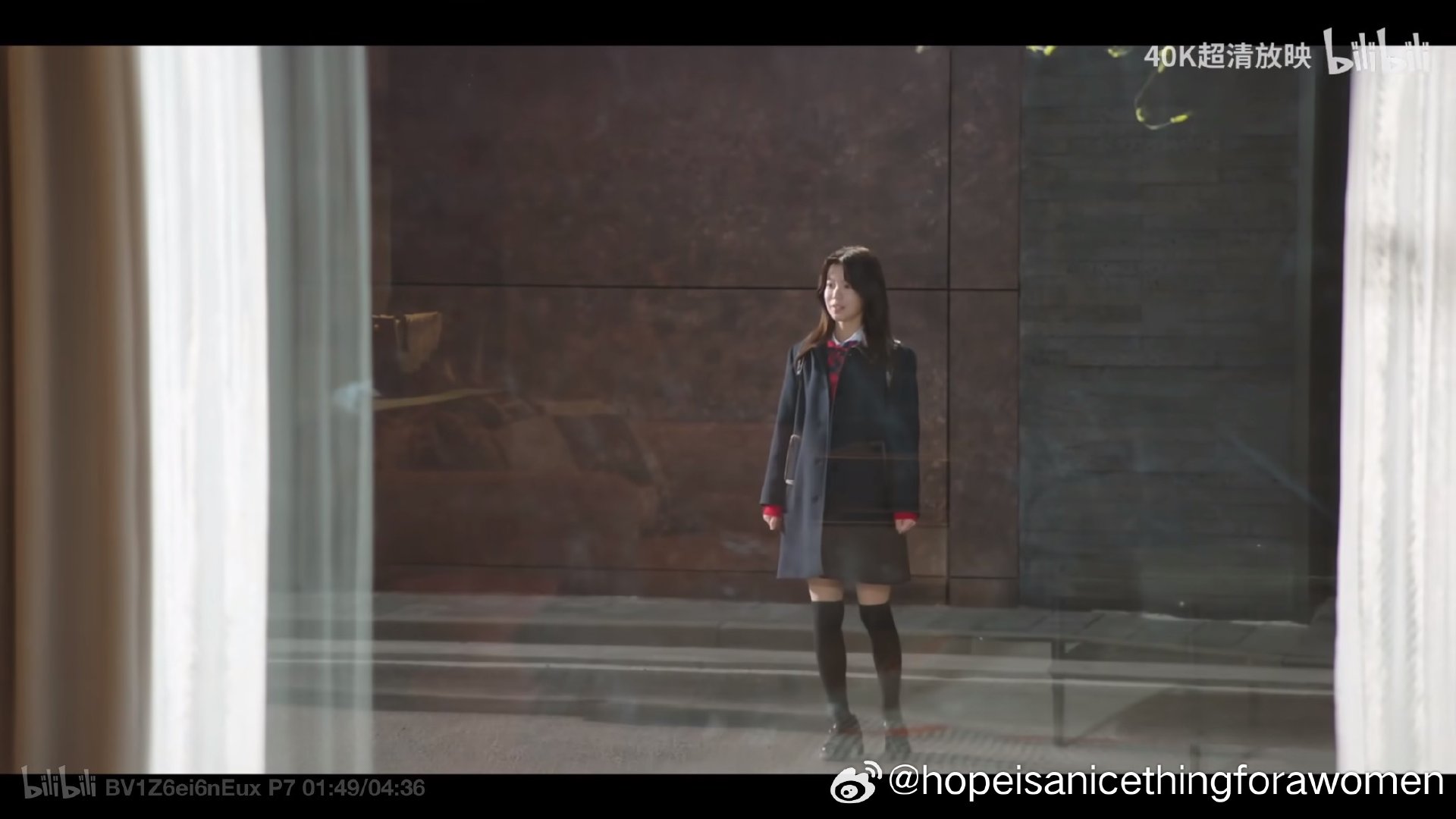 #现在不是出轨的问题# 看第一集感觉两个小女儿有点？ ​