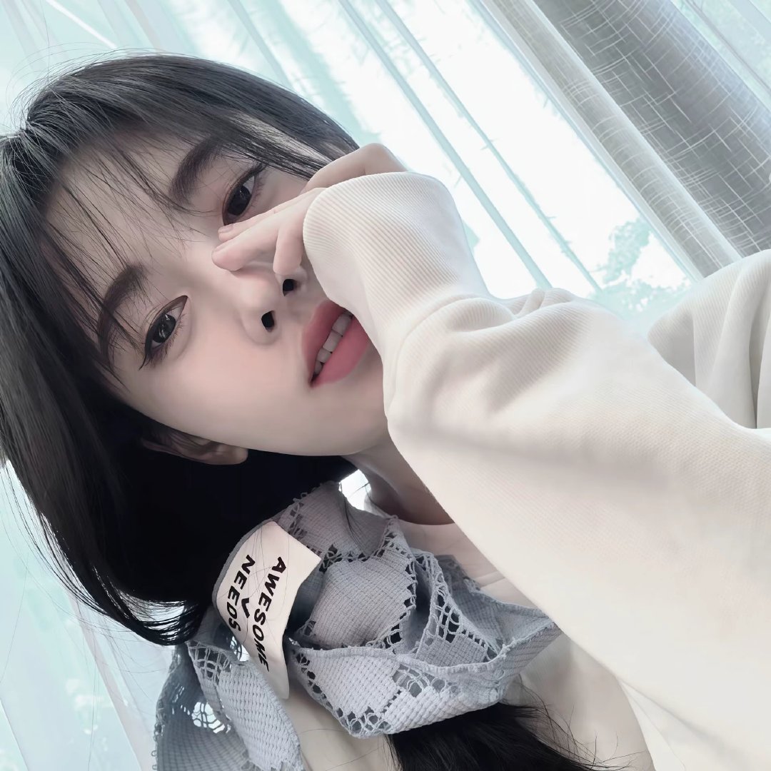 𝑾𝒆𝑪𝒉𝒂𝒕头像｜女生头像 | 头像分享 
鞠婧祎 高清头像分享 ​无水印 ​

☆* iwish..★ ​​​