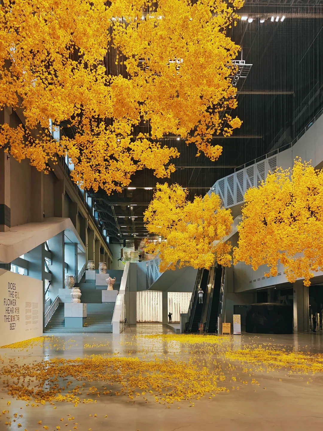 我估计90%的观众会错过上海双年展这个作品