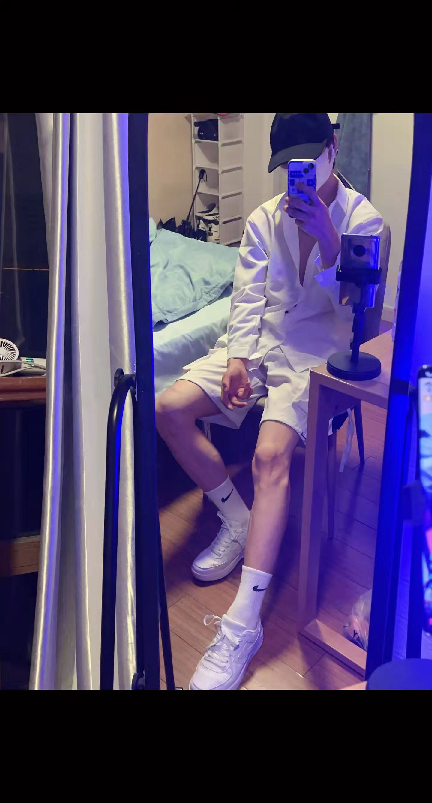 <p>控腿 攻气十足 腿长 禁欲系 无处安放的大长腿 <!--{img...