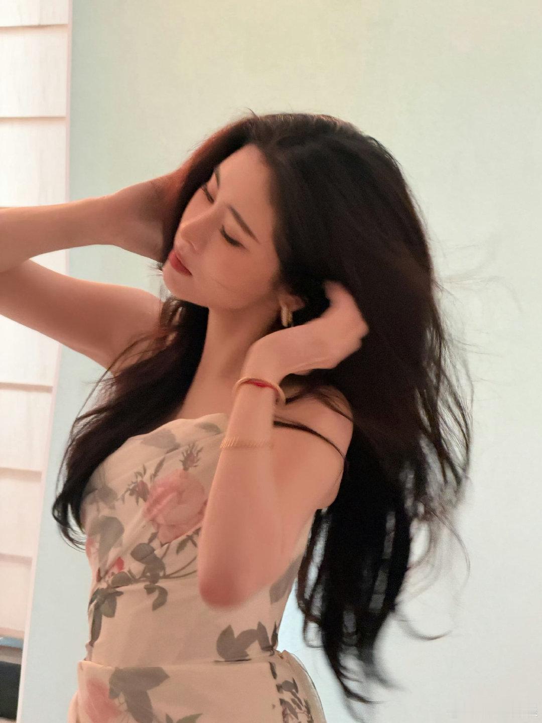#张碧晨[超话]# 但愿人长久 千里共婵娟 ​