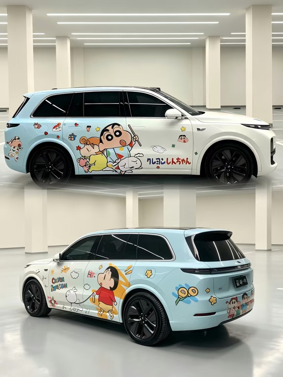 理想也遛上蜡笔小新了～🎭🚗