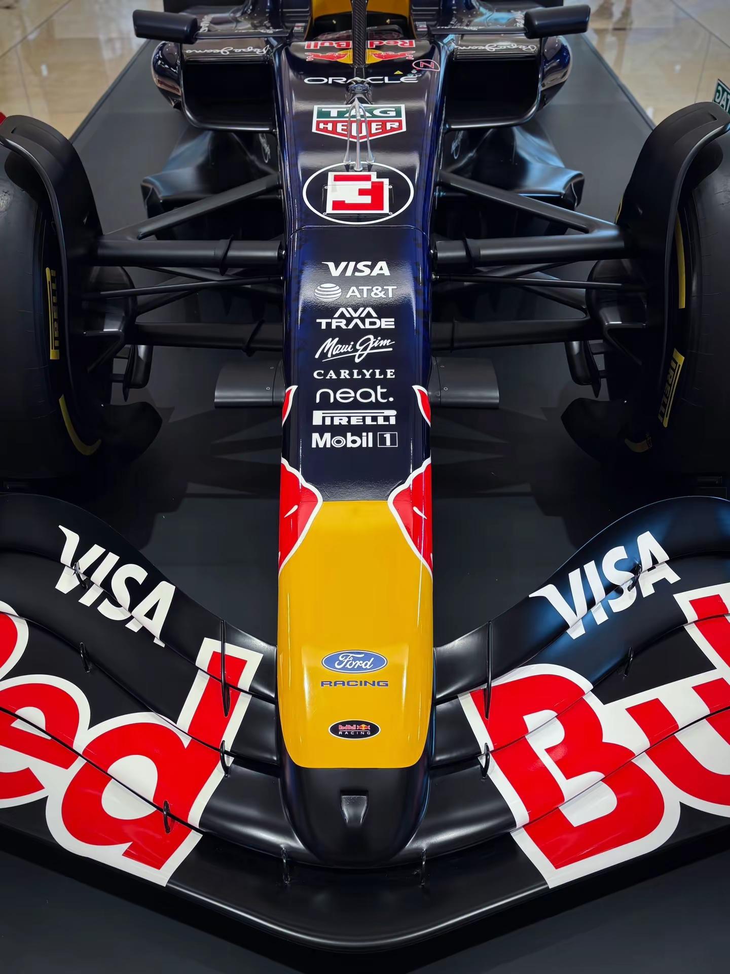 中秋快乐  不要忘记今天的排位赛  f1红牛赛车 f1大奖赛 维斯塔潘 勒克莱尔