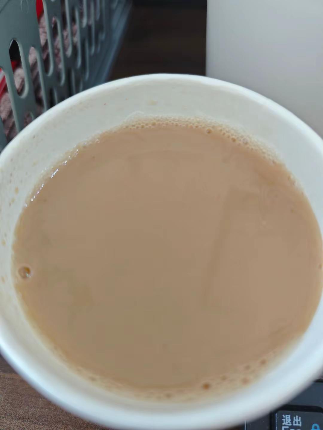 别管前一天晚上几点睡的，第二天早上准时到达工位开启搬砖的一天 周深 打工人精神状态