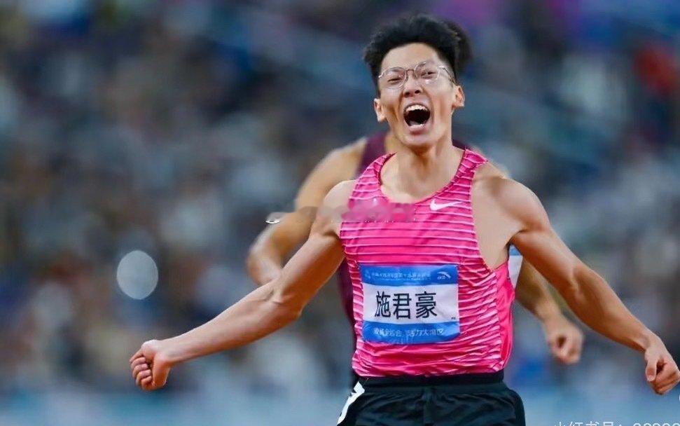 陈妤颉反超带领中国混接夺冠
#中国4x100米混接金牌#

陈妤颉反超，中国队夺得混合接力金牌！
亚运会男女混合4X100米接力决赛，由陈锦丰、刘国怡、施君豪、陈颉妤组成的中国队，凭借陈颉妤的最后反超，以40.78秒夺得冠军！
亚军和季军分属泰国和印度队！ ​
