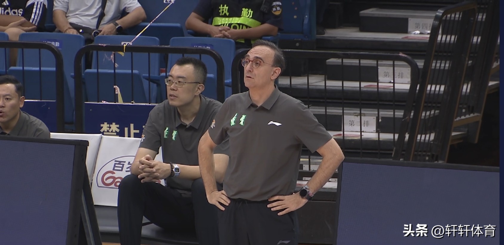 辽宁男篮今天以72-66再胜福建男篮，以3胜2负排名第五结束了，今年的夏季联赛，今年的夏季联赛对于辽宁男篮来说收获满满，正应了那就话，你只要付出努力终究有一天会收获果实的，纵观辽篮5场比赛你会发现，经过一个休赛期刻苦训练，李虎翼进步是非常明显的，今天对阵福建男篮李虎翼得到了13分7篮板5助攻同时还有