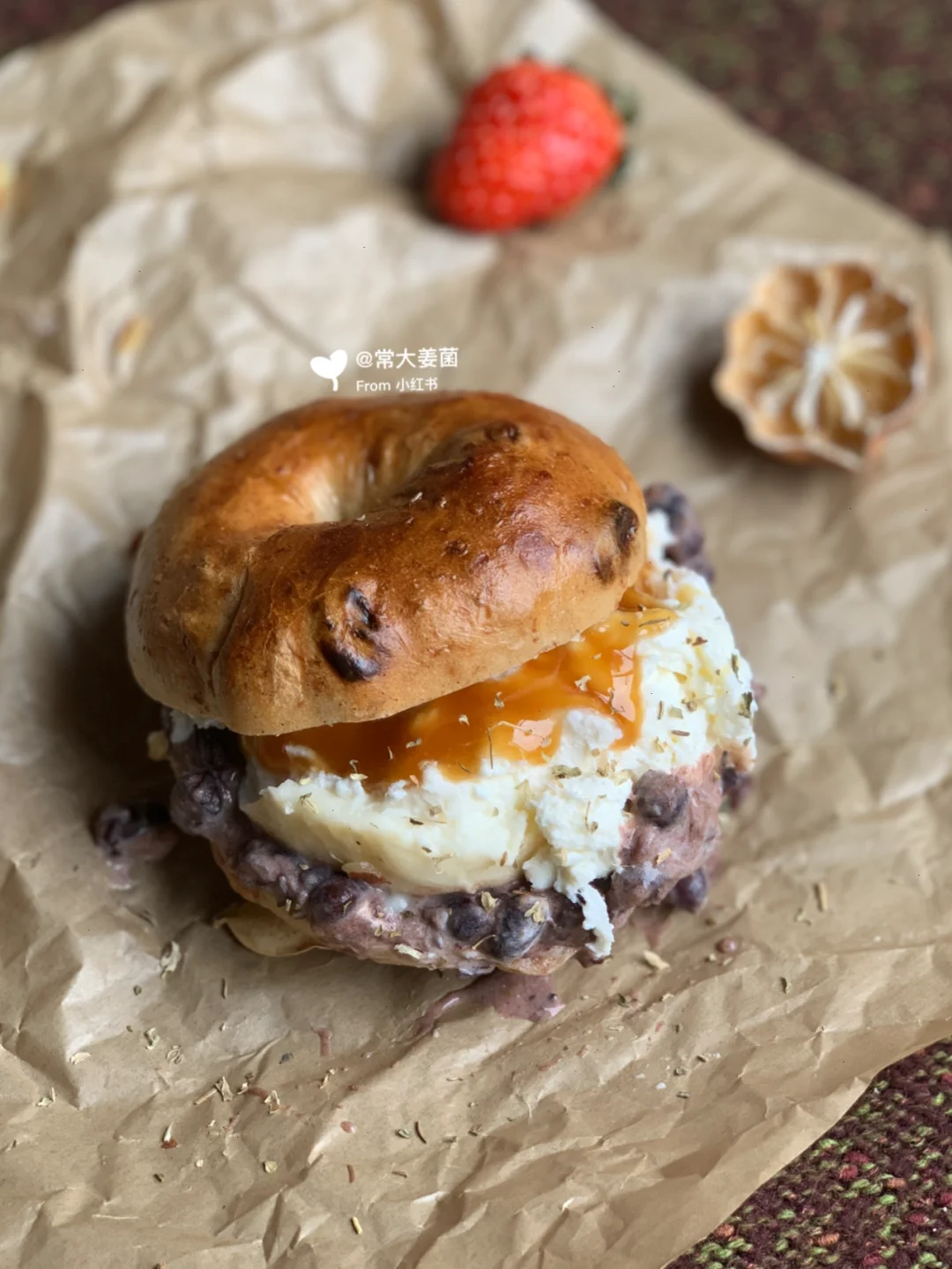 意外好吃❗️贝果三明治：红豆酱&burrata🧀