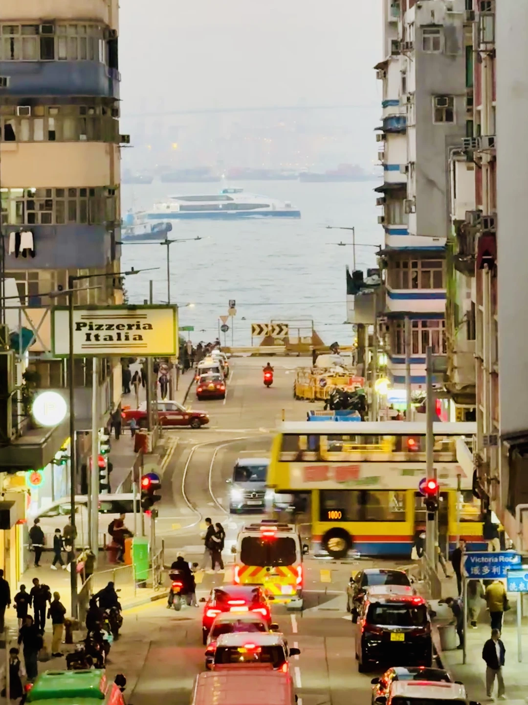 果然香港最好的地方都是免费的……