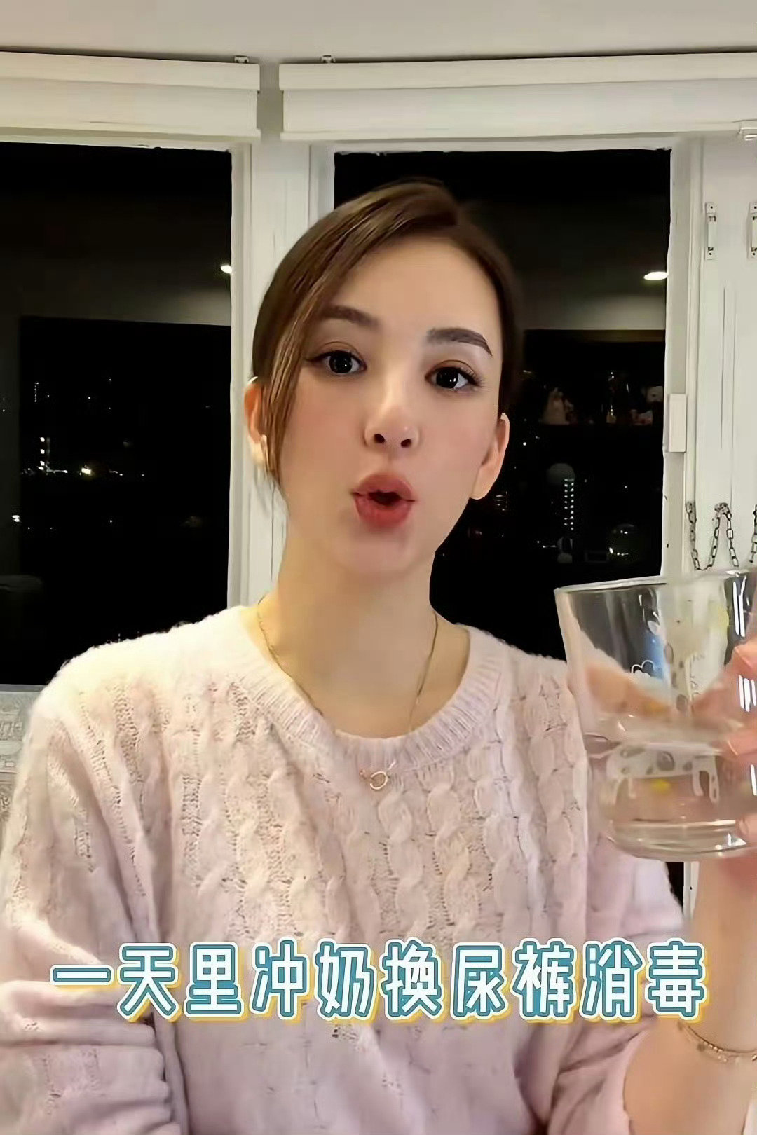 方媛最近晒出的一段带娃日常，直接把天王家养娃的底牌掀开了。 ​​​