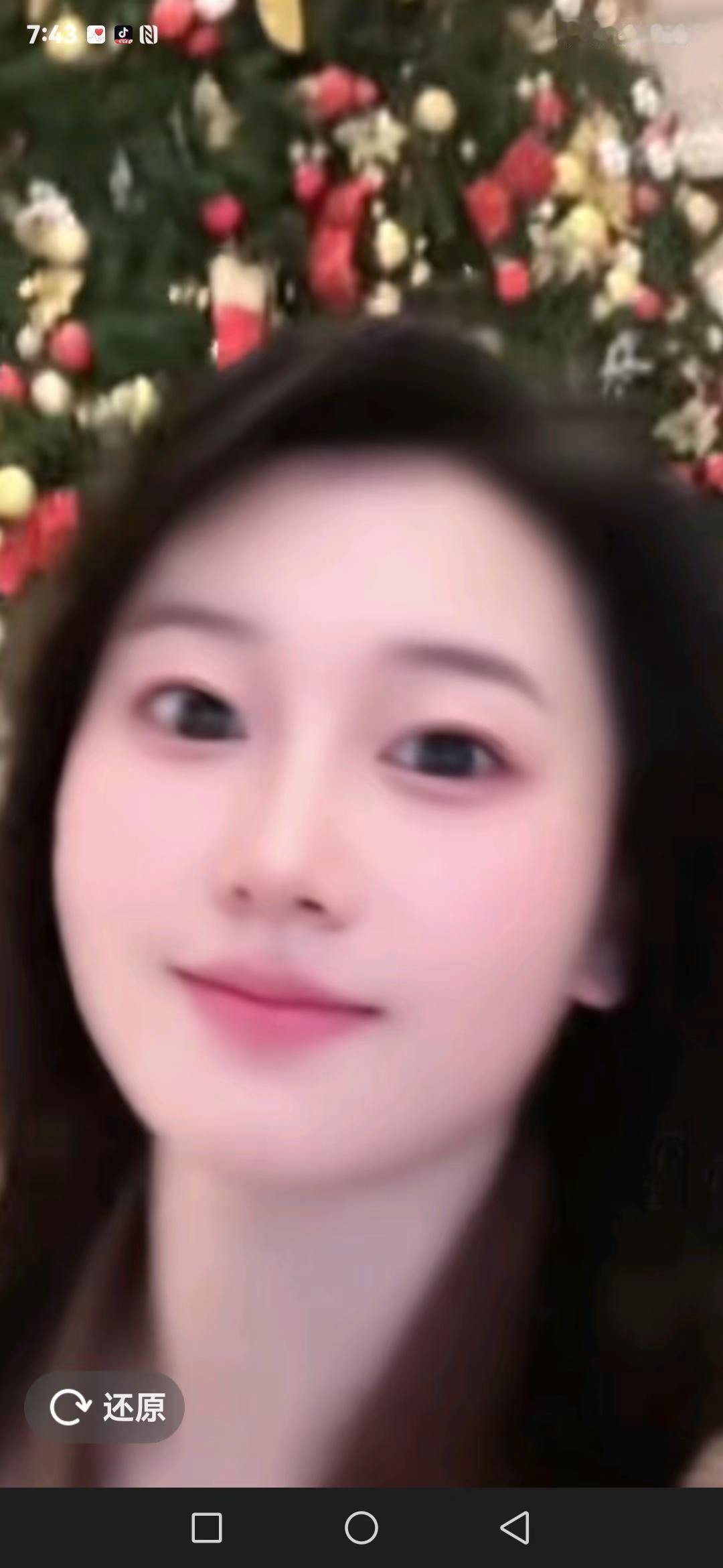 <p>街拍小姐姐穿搭秀 <!--{img:0}--></p><img ...