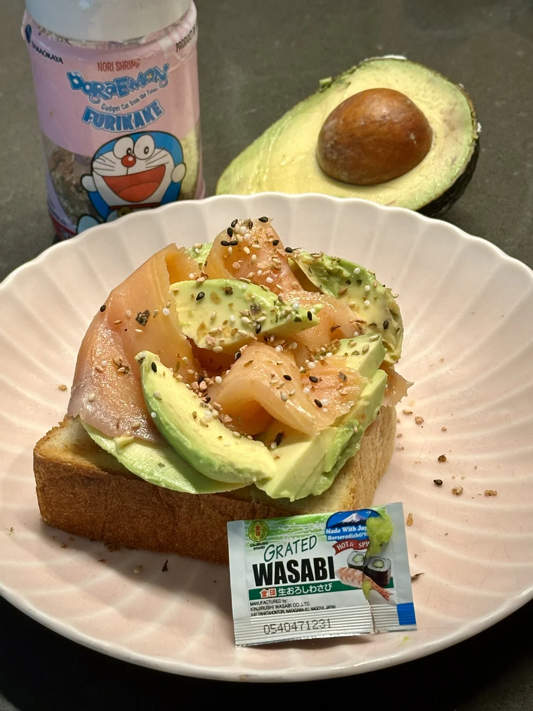 日本大叔芥末三文鱼吐司🍞听着黑暗味道超赞