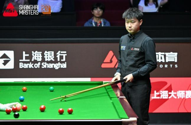 赵心童6比2战胜丁俊晖，晋级八强  7月29日，2026斯诺克上海大师...
