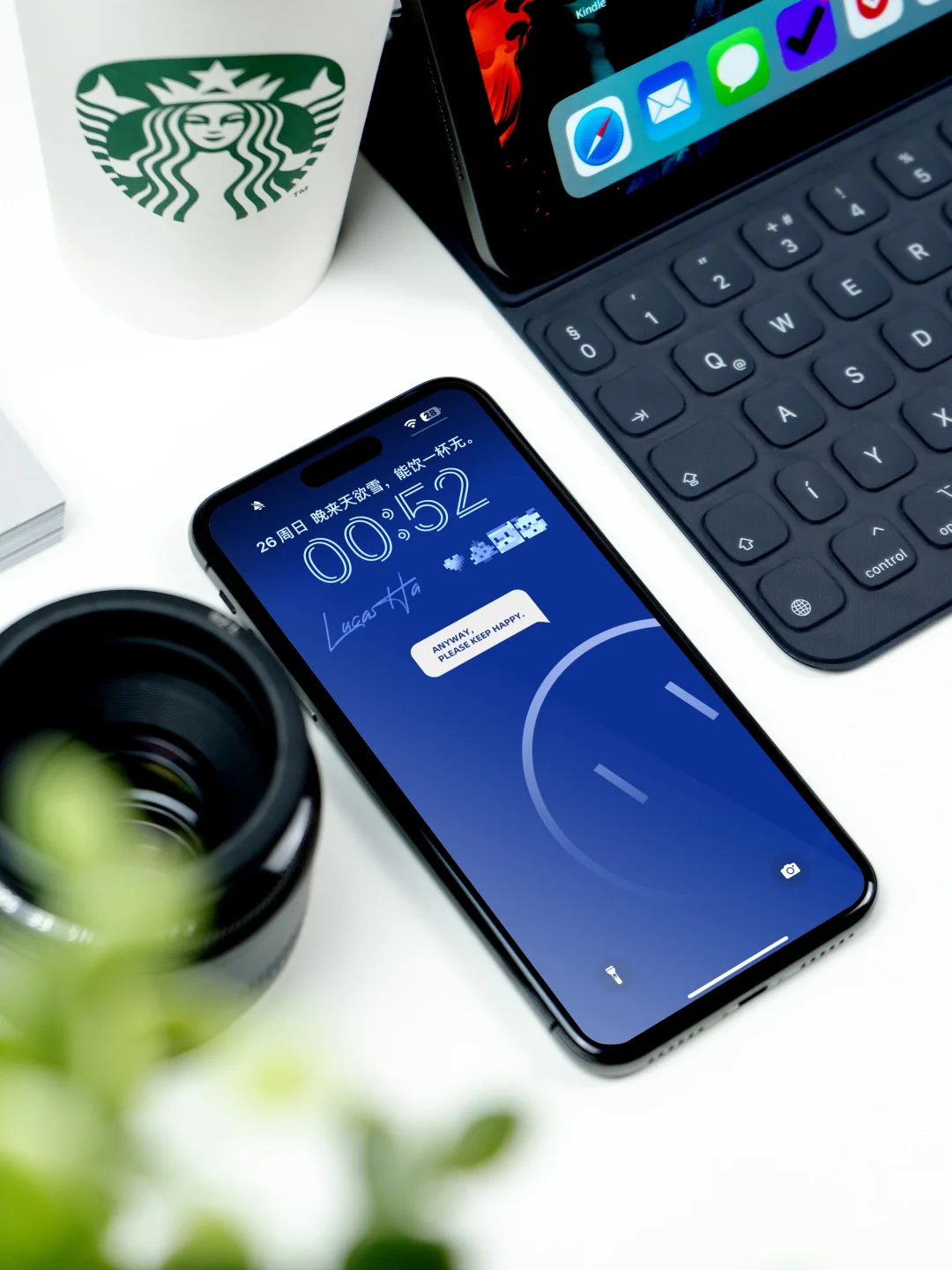 克莱因蓝🔵这壁纸，只看一眼就深深爱上…