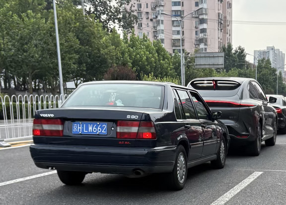 还在行驶的初代沃尔沃S90