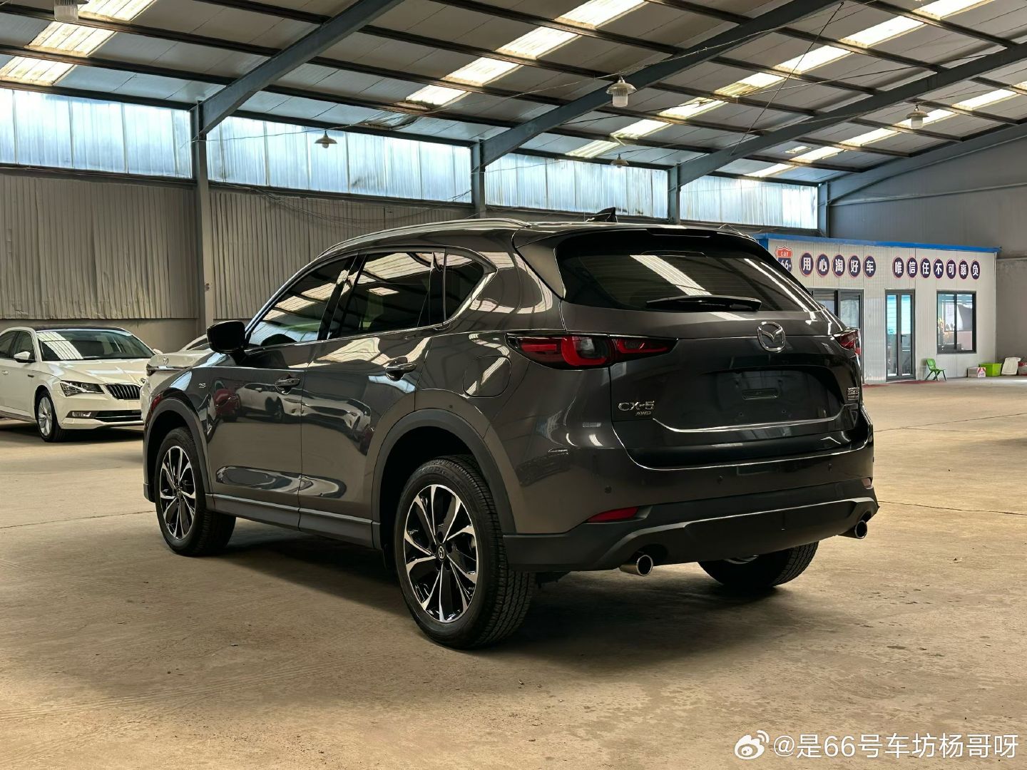 给青岛小兄弟淘的22款四驱尊耀马自达CX5，交车，哥伦比亚外国人的车[呲牙]

用心淘好车，唯信任不可辜负[玫瑰]  ​