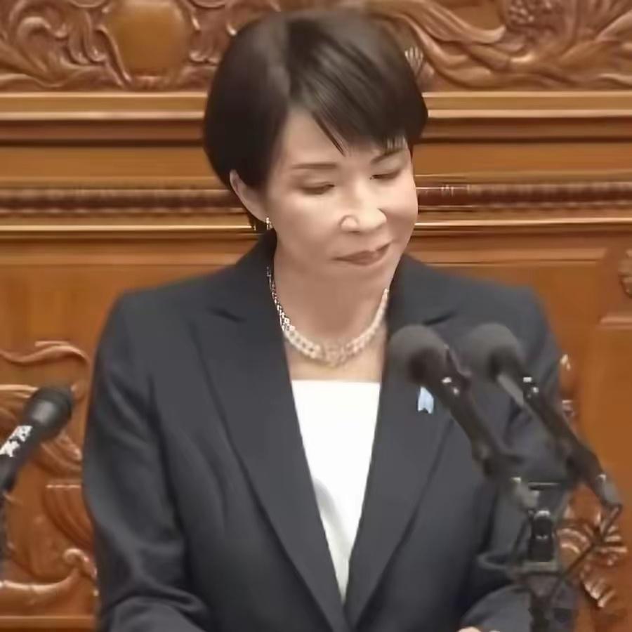 新近消息！高市早苗点名批评俄罗斯、伊朗、朝鲜，要求扩大常任理事国数量、要求删除敌国条款！
9月22日，高市早苗首次以日本首相身份登上联合国大会讲台。她谈了俄乌冲突、朝鲜半岛、中东航运和联合国改革，还把删除《联合国宪章》中的“敌国条款”、扩大安理会常任与非常任理事国席位摆到了台面上。
 ​