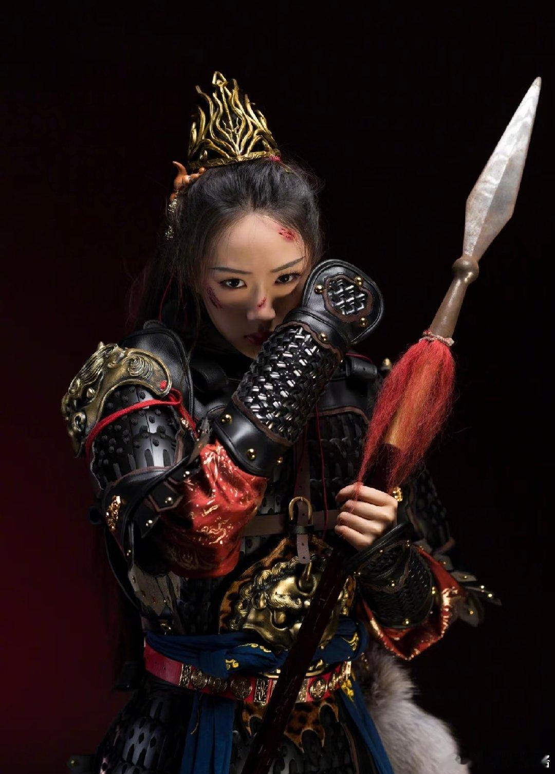 #吴尊晒NeiNei穿婚服#
neinei有种花木兰的气质坚韧感！

真的太有感觉了，都能想象出来NeiNei演戏的样子啦！
#吴尊[超话]# ​