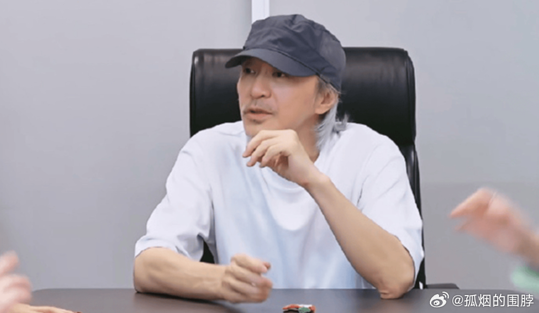 《功夫女足》没有再次密钥延期，院线放映在10月10日23:59分敲下休止符。
再延期确实意义不大，电影已经上线，片方也赚得盆满钵满。最终《功夫女足》票房23.45亿，观影人次6789万，星爷的电影连数字都这么无厘头。
盘了一下，发现更震惊的数字。13年前的《西游·降魔篇》，财报显示位列第四的出品方比高 ​