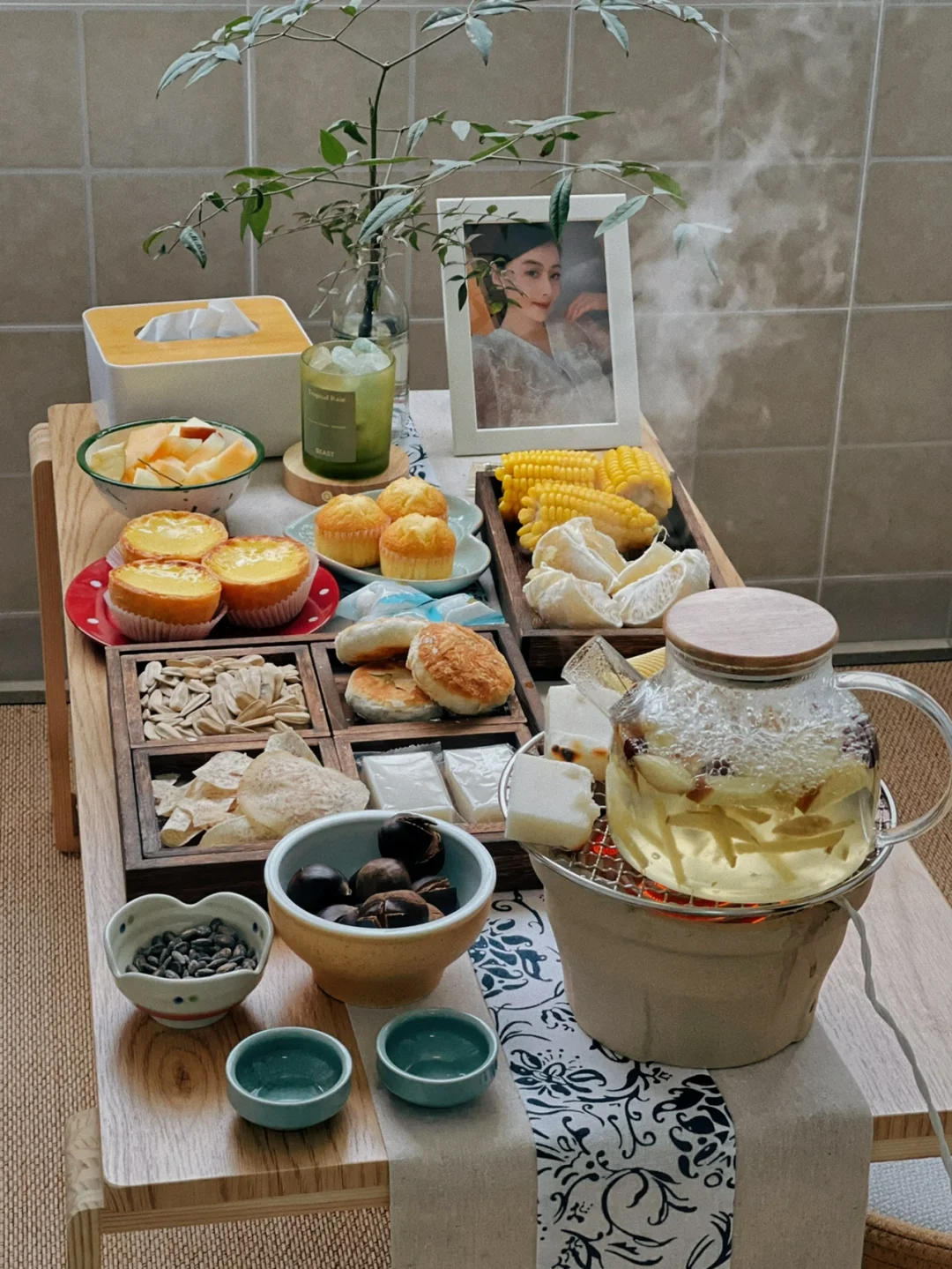 和闺蜜在家围炉煮茶喝/下午茶