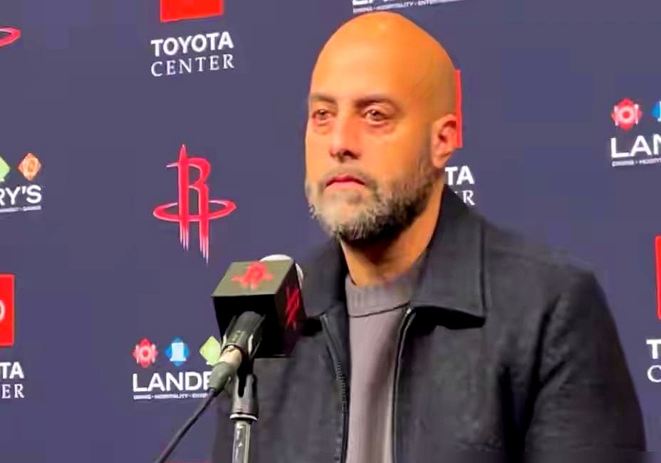 用探花签选个1米88的白人射手，这操作你看懂了吗？  火箭总经理斯通顶...