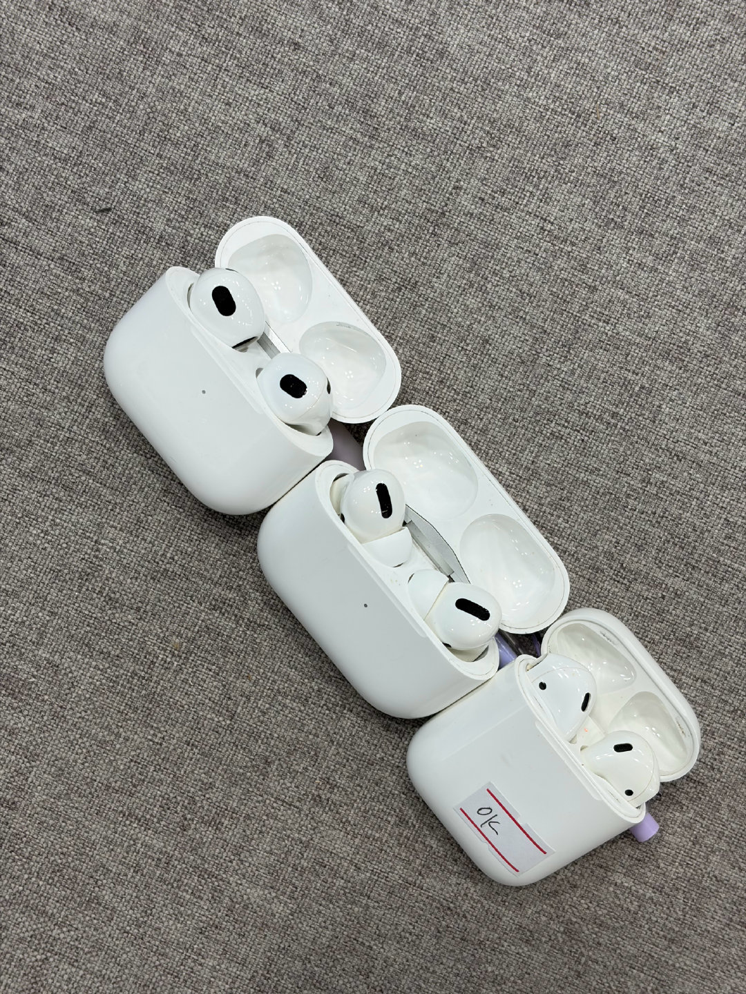 AirPods 2 3和Pro 正品便宜好用  ​