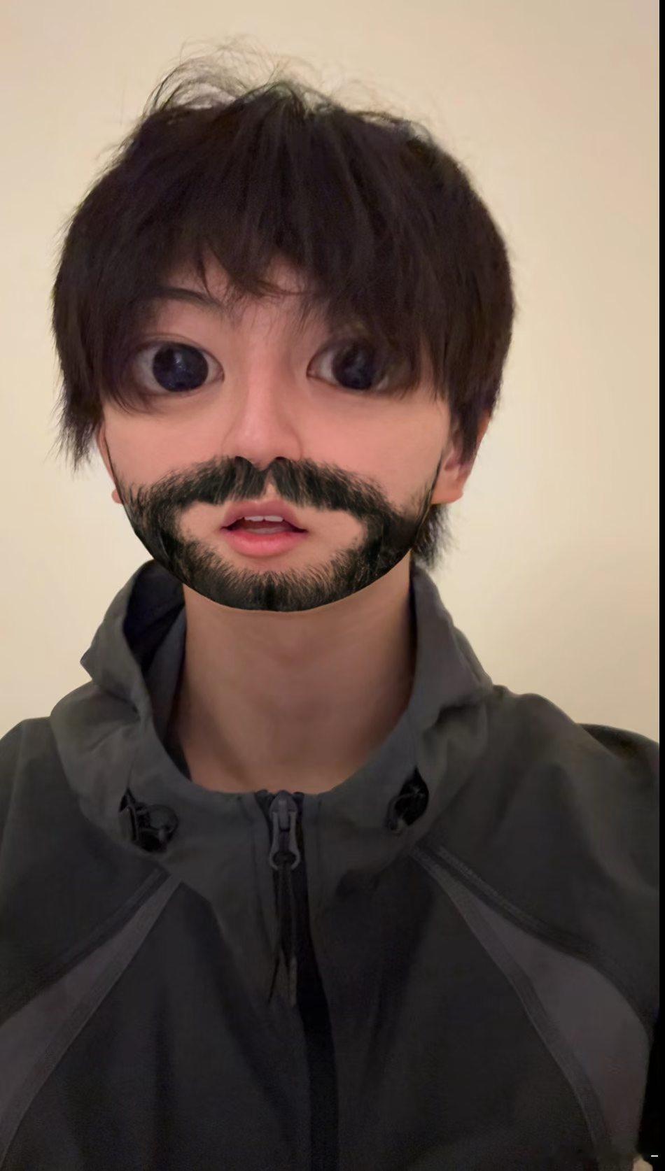 面具之下是更美的男人 ​​​
