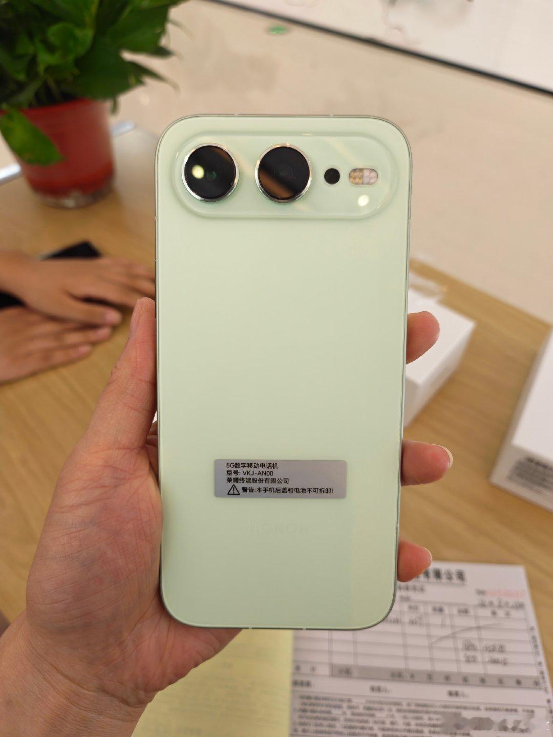 愉快的一下午#荣耀##荣耀机器人手机##荣耀robot phone# ​