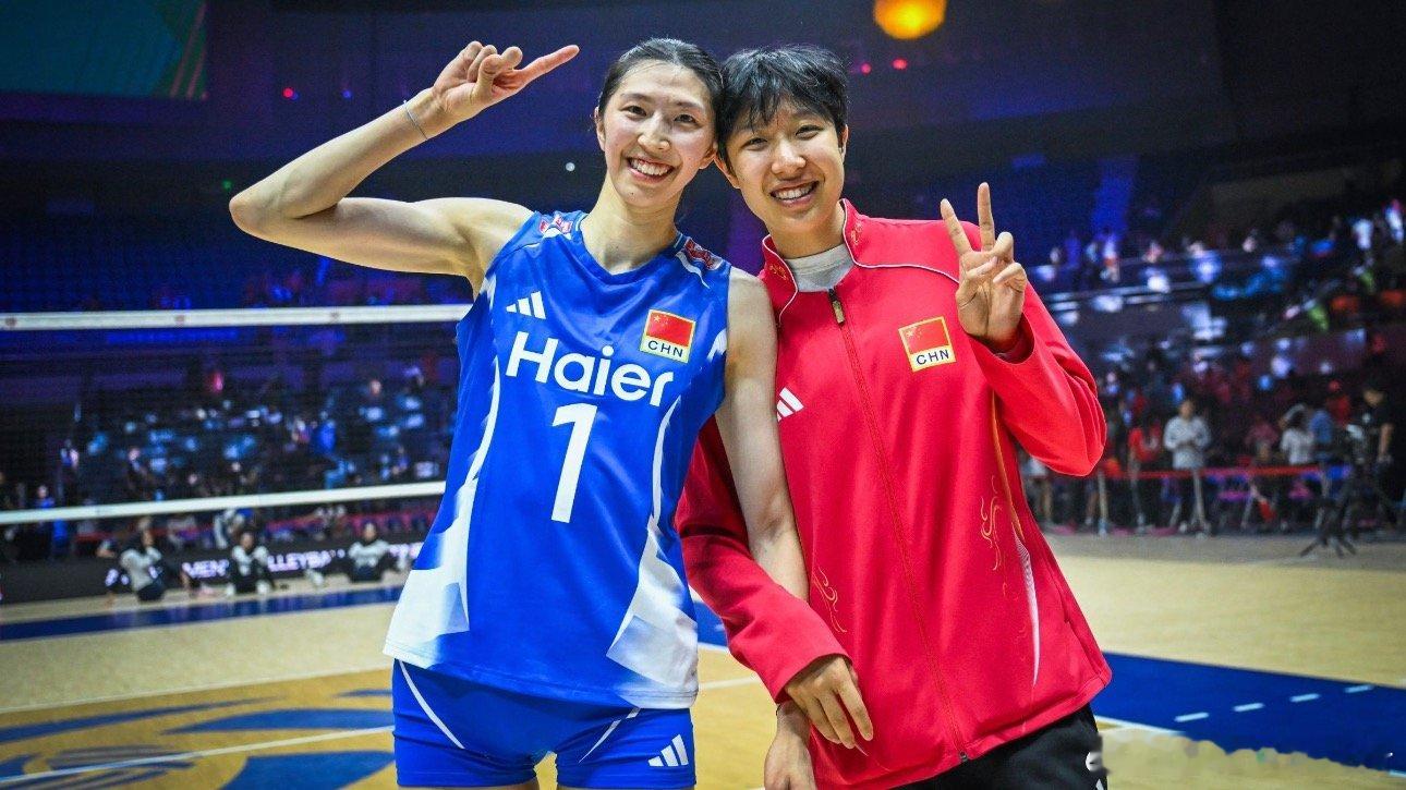 女排亚锦赛：中国女排3‑0轻取伊朗 2026女排亚锦赛小组赛，中国女排...