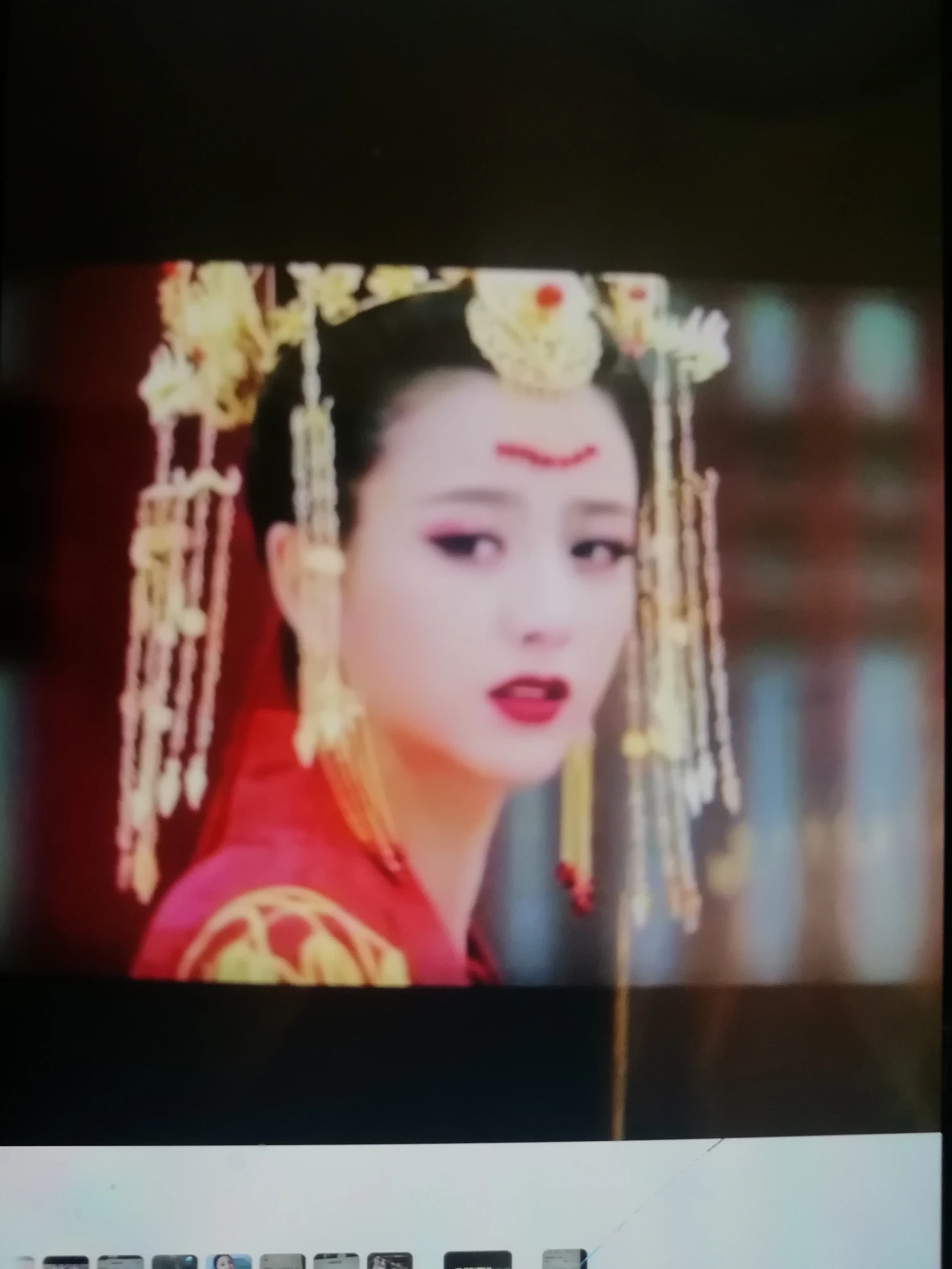 全世界最美的人，佟丽娅是那种气质温婉性的美女，感觉是任何人身上没有的那种[捂脸]