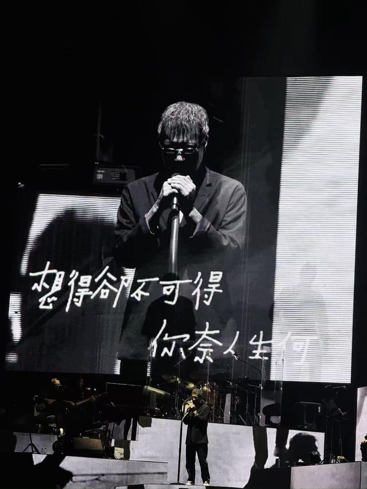 李宗盛说：有的人一辈子写一首hitsong就了不得了，我年年都写hitsong