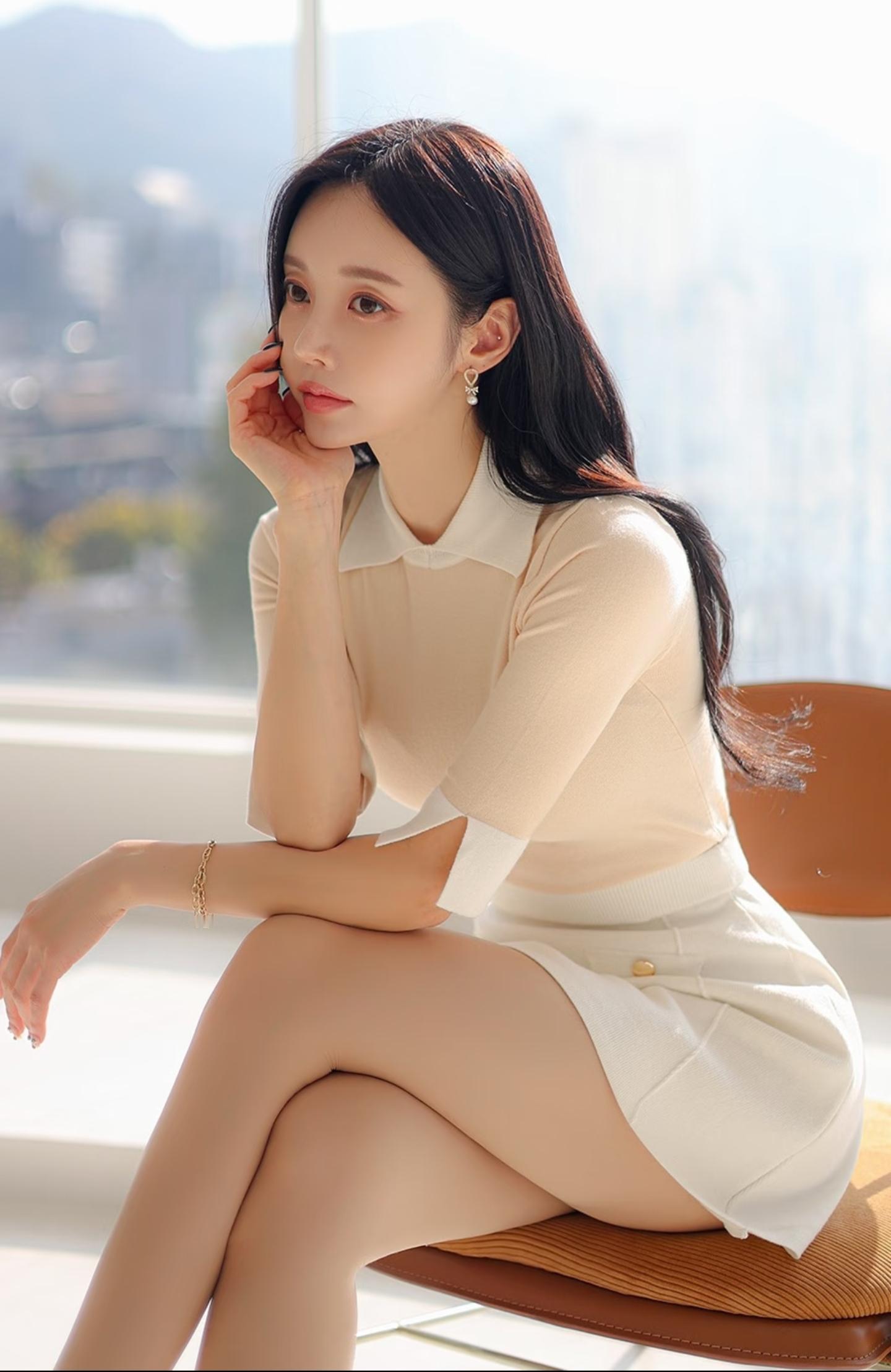 优雅白裙，都市女郎，静享时光