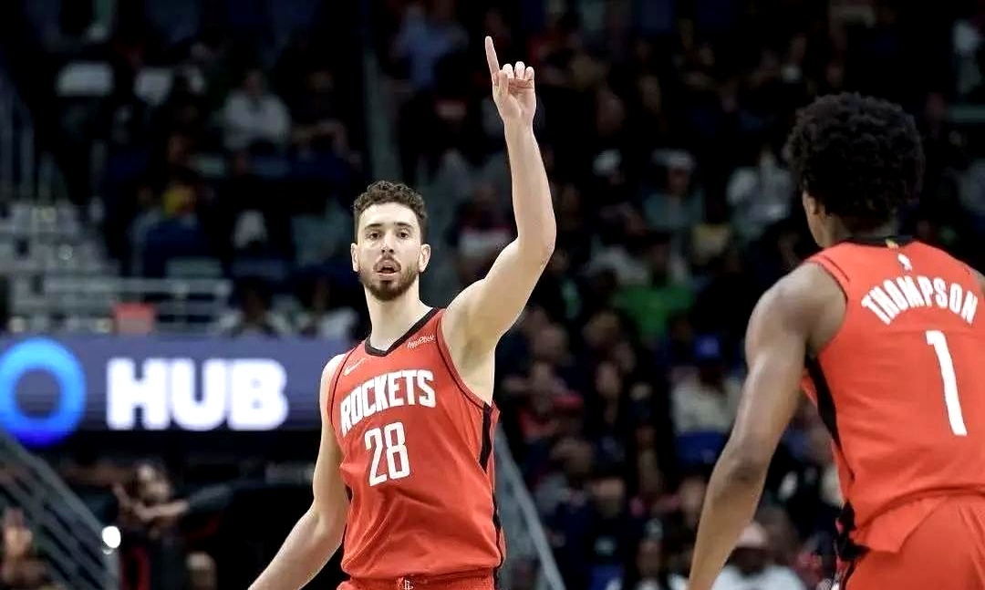 太阳队这波操作，真要把季后赛门票当成“稳赚不赔”的买卖了吗？    常...