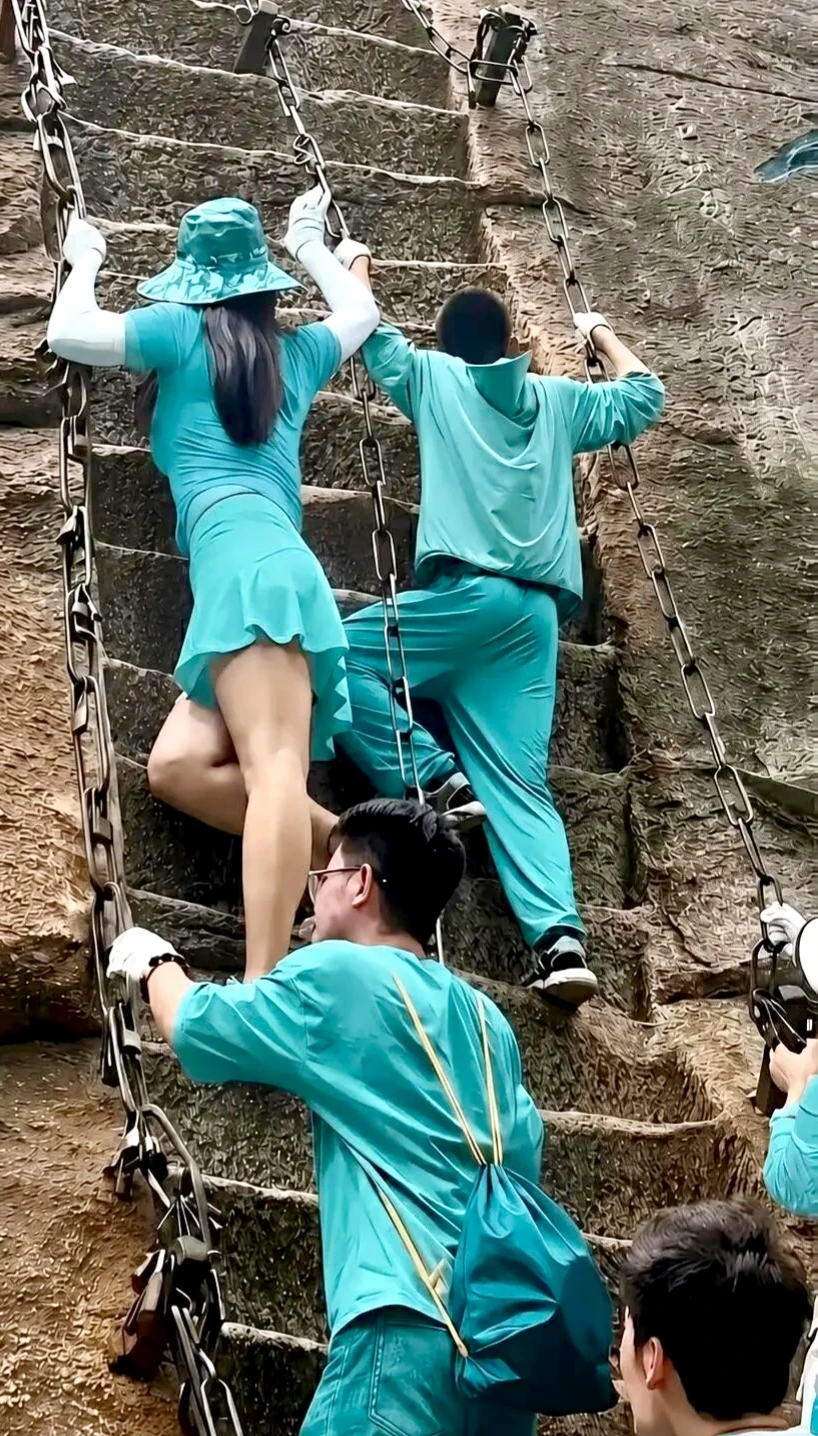 齐心协力，首先要做到服从命令