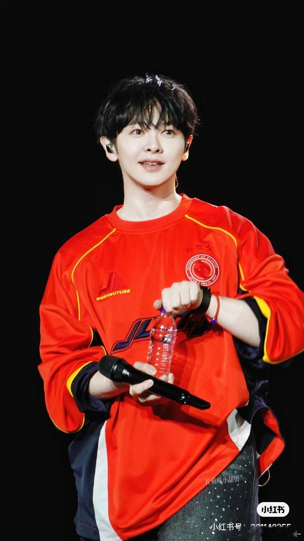 #尤长靖[超话]#  [打call]#尤长靖0919生日快乐# [相爱]#尤长靖heliophile巡回演唱会#
到时见[抱一抱][抱一抱][抱一抱] ​