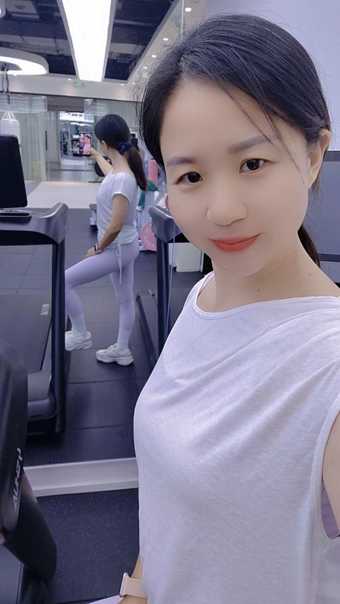 少动没用的心，多挣万能的金 这才是一个成年人该有的样子🌹