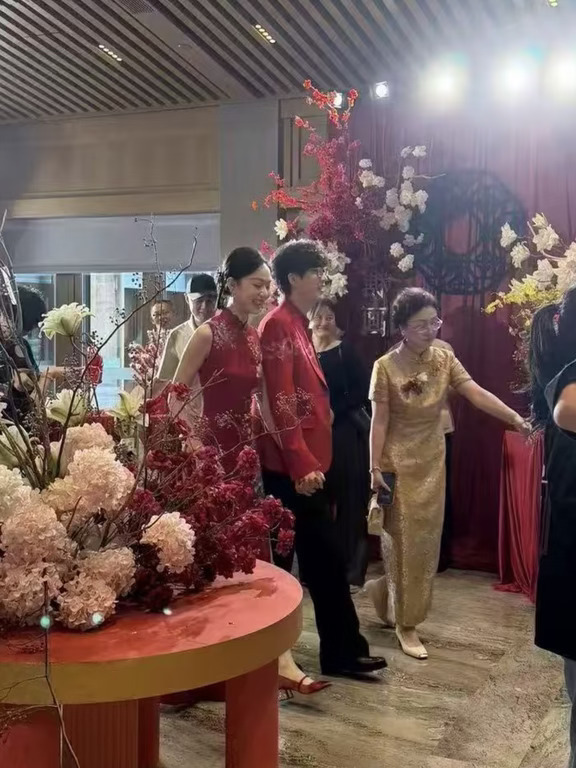 许嵩冯禧结婚了？！！！