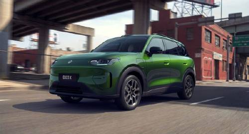 【零跑 B03X 纯电小车在欧开启预定：A10 动力升级，2.49 万...