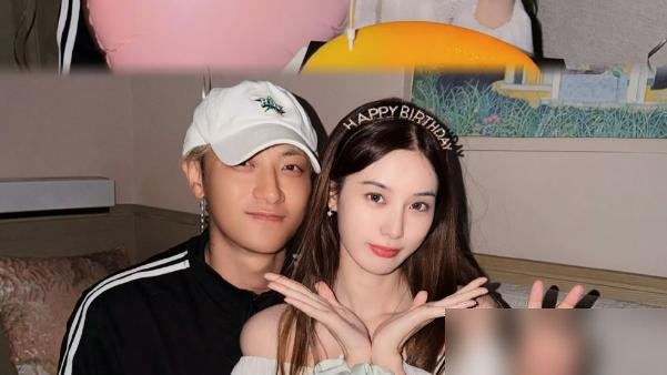 黄子韬这次是真翻车了，自己打脸打得啪啪响。徐艺洋晒海边一家三口背影，配文“落日漫过海面，爱的人都在身边”。他随后转发，一个字没敢多说。
隔天直播，徐艺洋亲口确认：孩子两岁了，剖腹产，就一个，没代孕没二胎。黄子韬站旁边，全程赔笑维护。
可网友不买账。翻旧账一翻一个准，过去几年他主动辟谣多少次？信誓