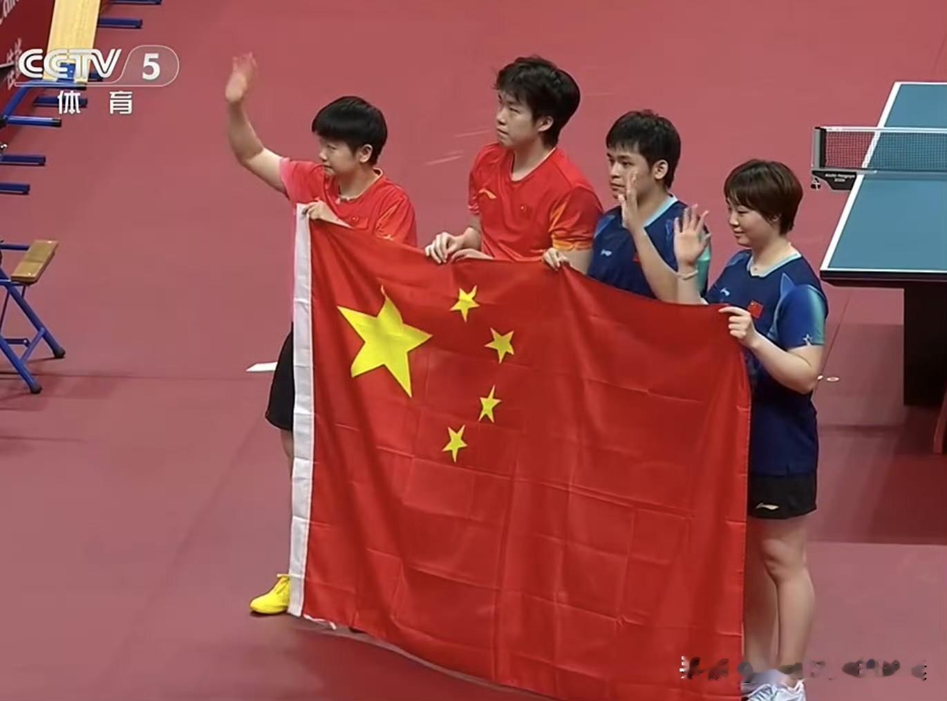 国乒10人亚运会奖牌榜盘点
1、孙颖莎🇨🇳：1🏅（女团）+1🥈（混双）+女单已晋级四强（待定）
2、王曼昱🇨🇳：1🏅（女团）+女单、女双均晋级四强（待定）
3、蒯曼🇨🇳：2金（女团、混双）+女双已晋级四强（待定）
4、陈熠🇨🇳：1金（女团）
5、范姝涵🇨🇳：1金（女团）
6、王楚钦🇨🇳：2🥈（男团、