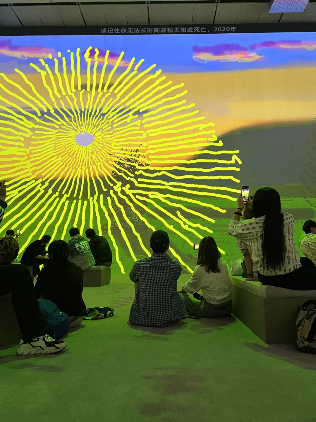 五一来上海别错过这个展‼️躺在夏天的泳池🌊