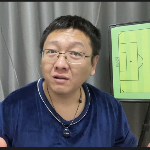 马德里德比后的心理按摩（3/3）

最后说说我自己。

自从写了几个分析之后，我的粉丝就多起来了。

于是黑子也来了。

有人说我蹭皇马流量；

有人说我是姆秘书、护熊宝；

有人还说我抄袭！

笑死我了。

①流量问题。

自从罗马丢了欧联冠军，我就知道穆氏罗马死了。

在那之后我就只看集锦，不怎么 ​