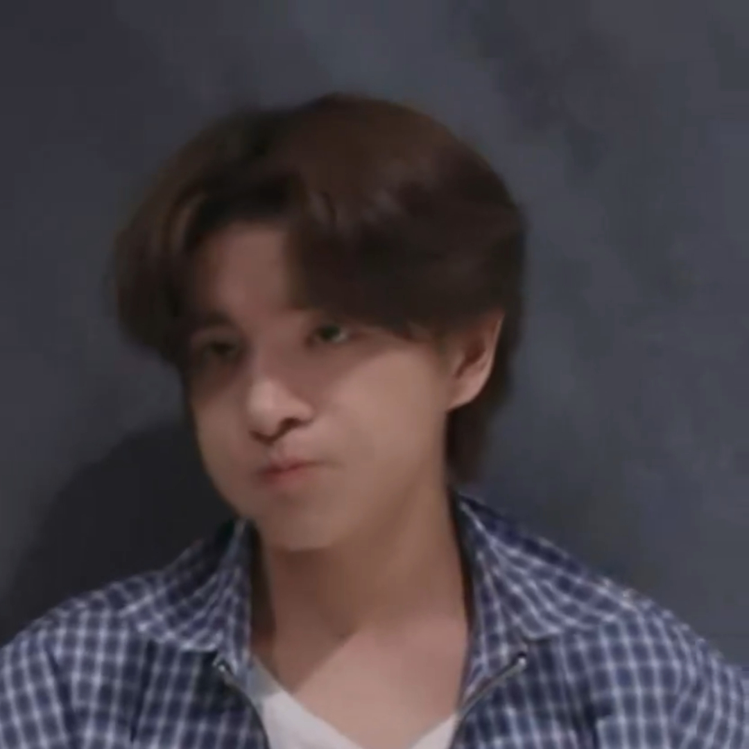 用漱口水的样子也太萌惹🥺 ​​​