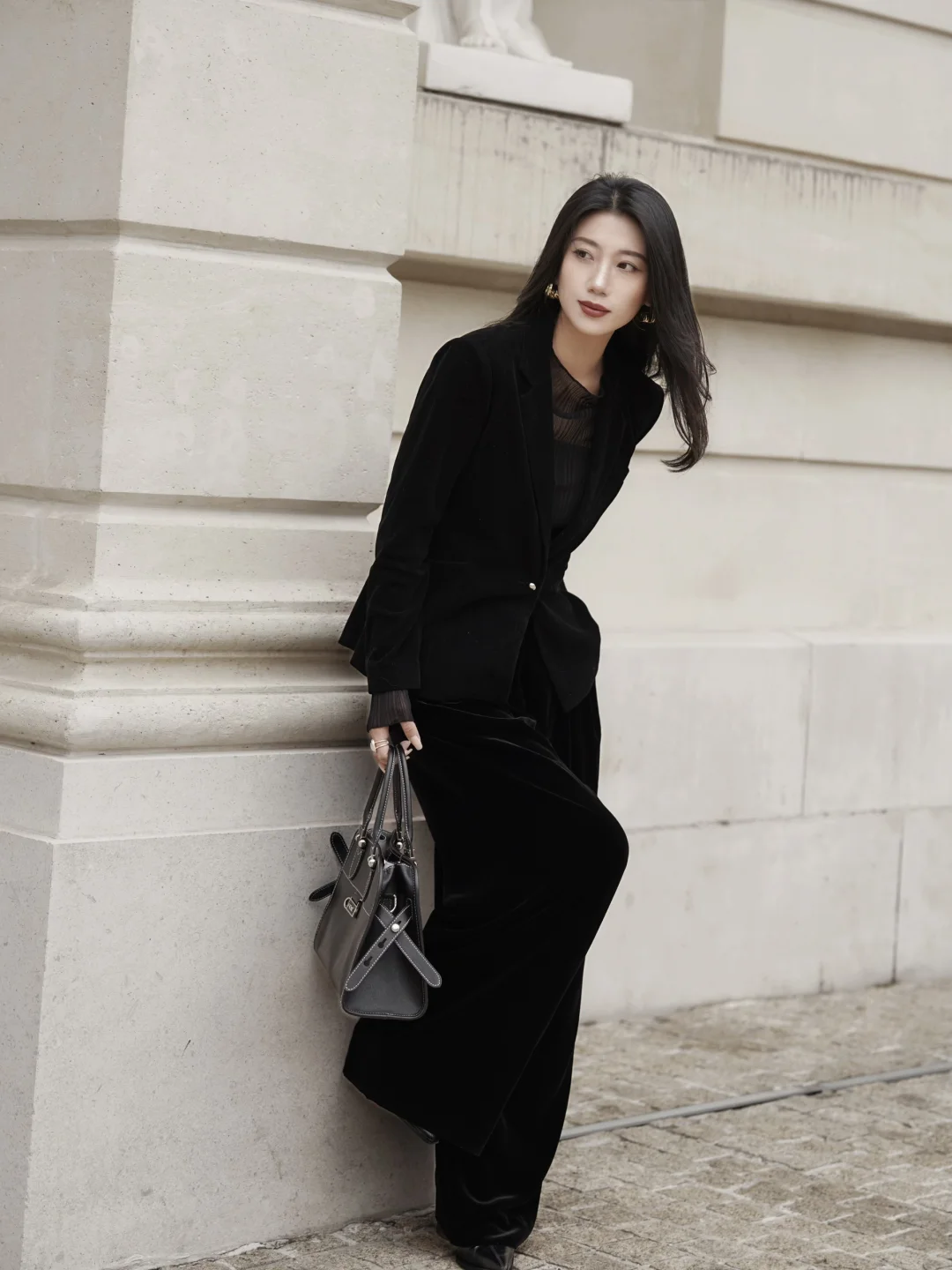 流转从容的光华，不被驯服的优雅