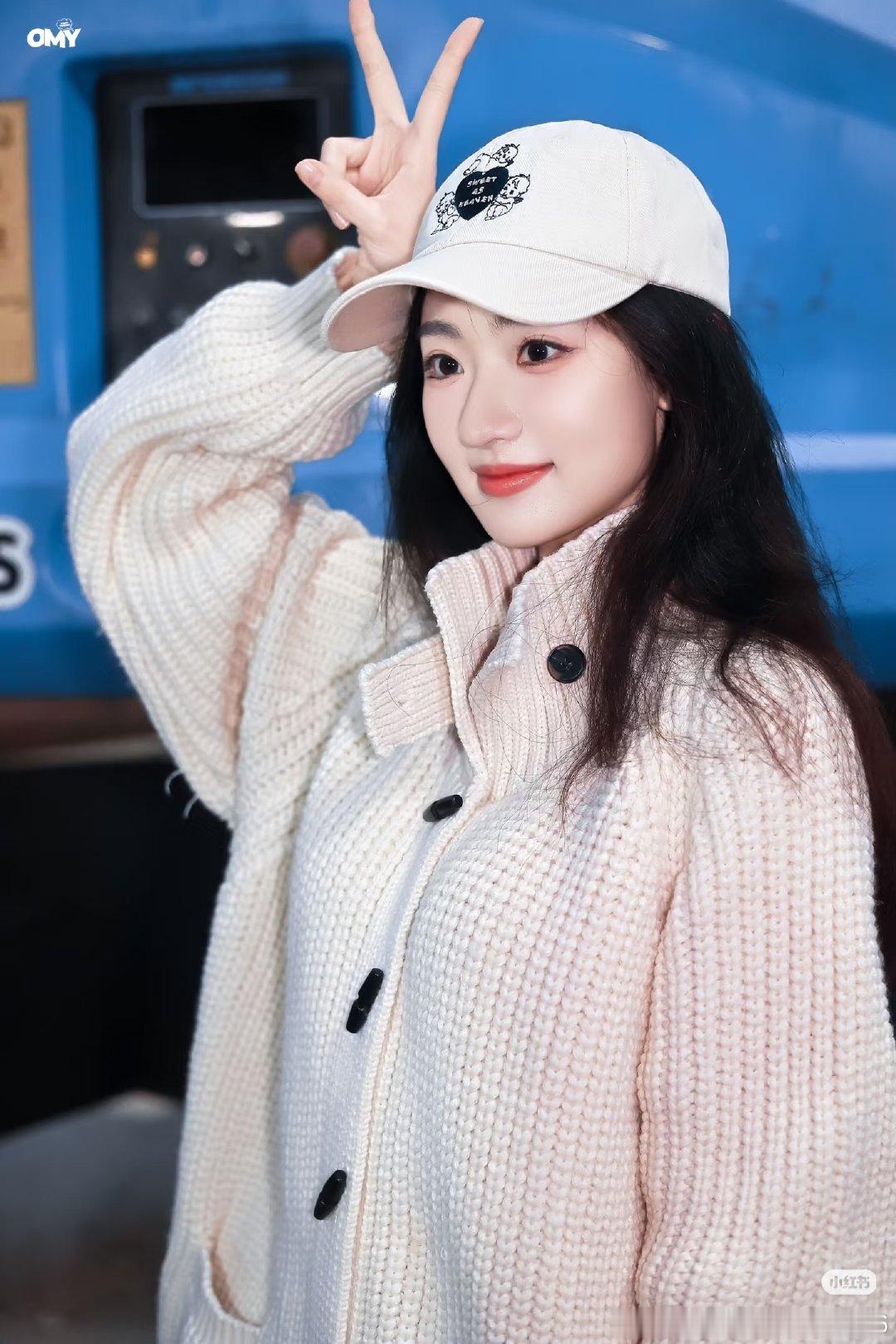 #杨雨潼[超话]#yyt#向全世界安利杨雨潼# yyt#杨雨潼嫁金钗# 回顾一下嫁金钗时期转场和下班[么么哒]​