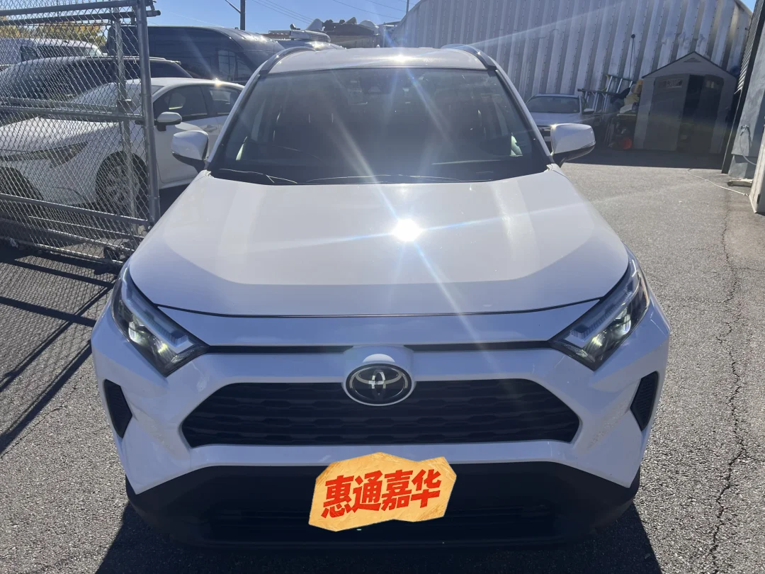 百台库存 新到24年Toyota RAV4 XLE FWD 嘎巴个人一手车 50