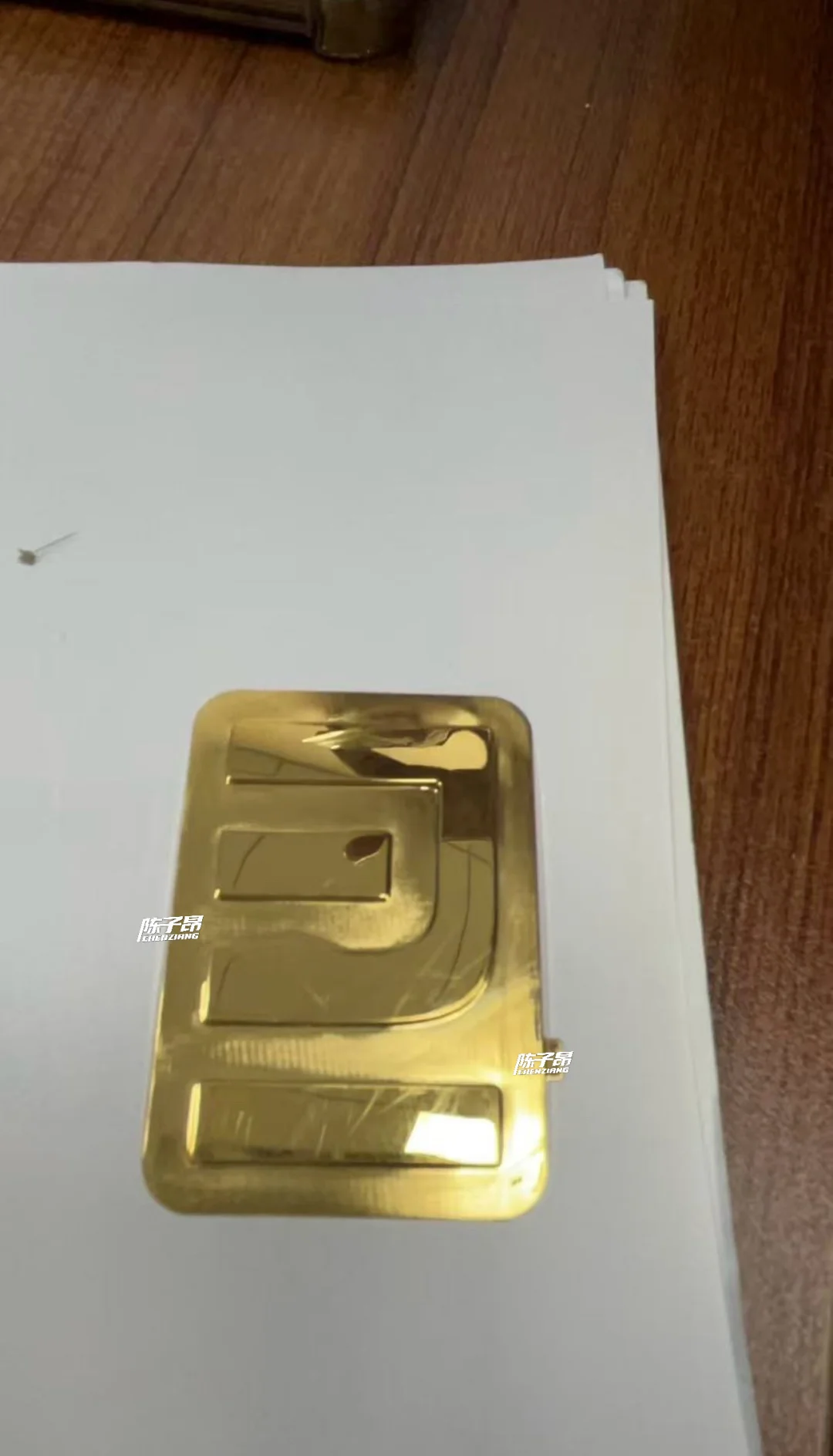 我要给我的小米汽车做一个纯金车标