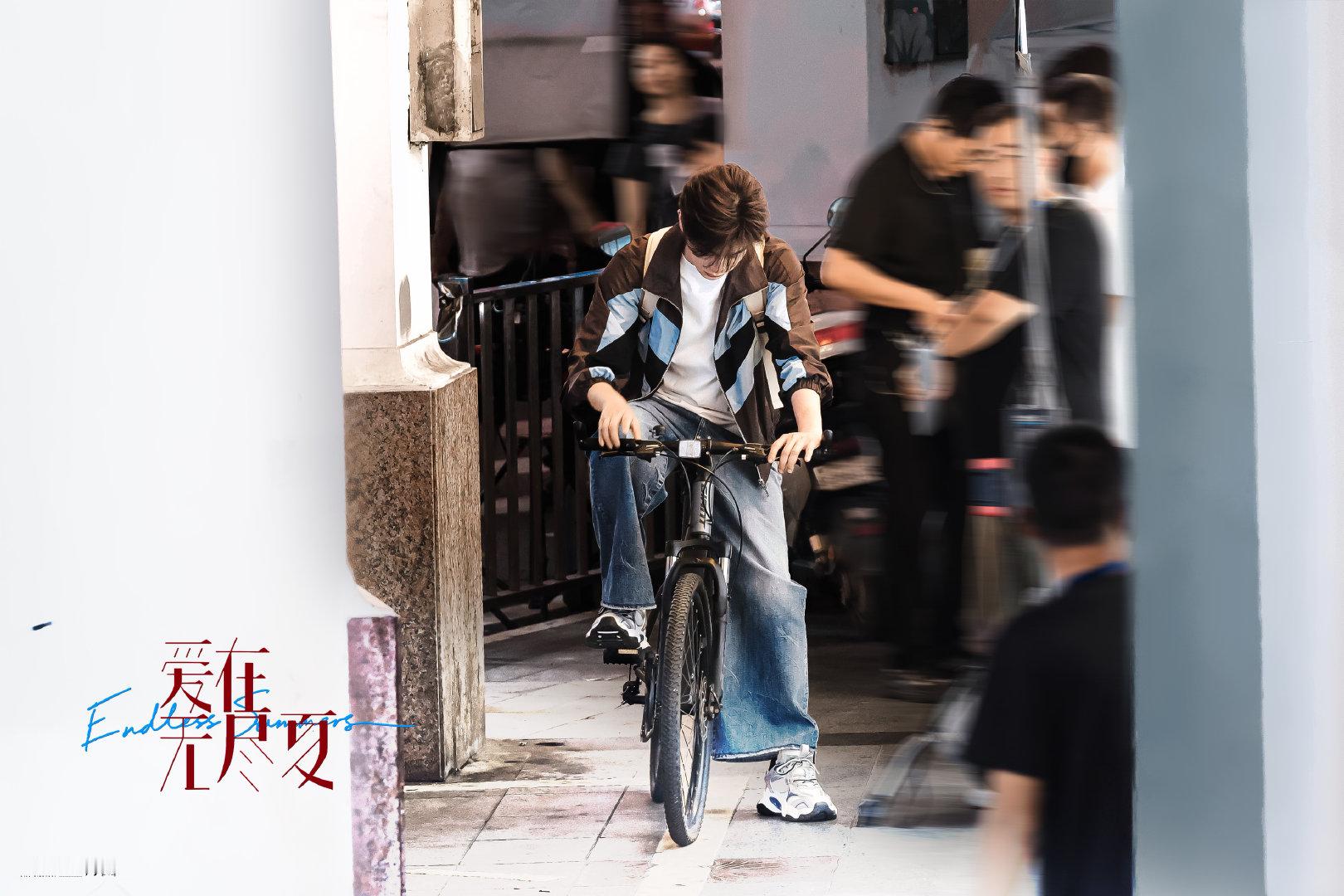 🌆
等你下课一起走好吗
#丁禹兮沈言# •#爱在无尽夏# ​ ​