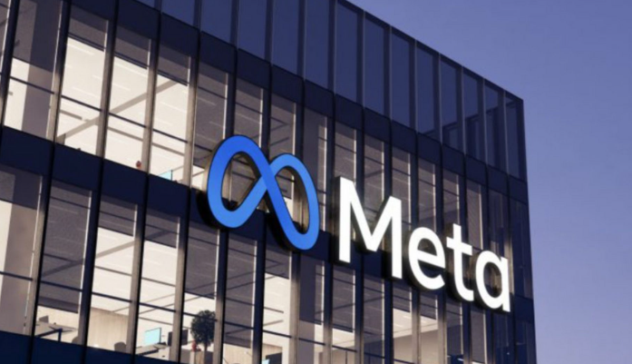 Meta被曝用外包假装AI通话
 
据媒体报道，在Muse走红后，一则有关“外包人员伪装AI进行通话”的消息也随之浮出水面。
 
文章指出：当Muse的通话功能遭遇复杂场景时，可能会在用户不知情的情况下将通话转接给公司承包商，由呼叫中心人员来完成通话。
 
针对公司的这一做法，已有员工对此表达了不解