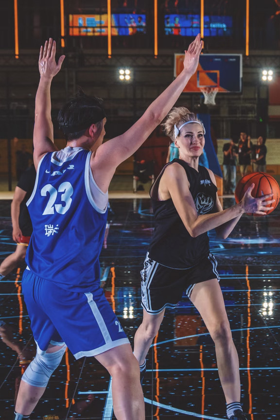 突然想起来自己还是一个球员🏀